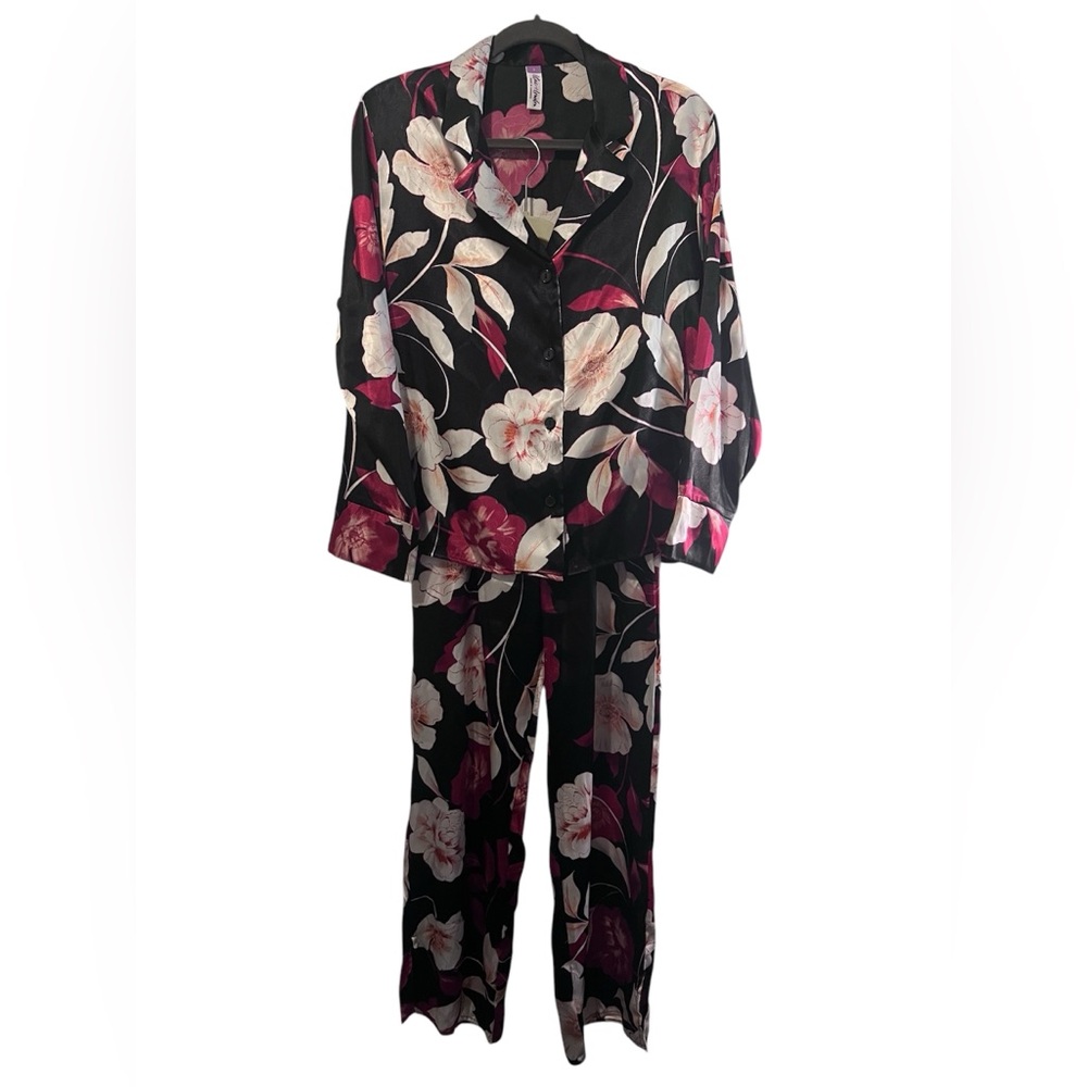 Elegant Black and Pink Floral Pajama Set